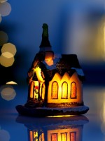 Светодиодная фигура «Дом с башней» 4.5×9×6 см, керамика, от батареек AG13×3, свечение тёплое белое