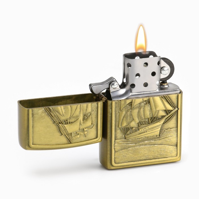 Зажигалка бензиновая «Корабль»
