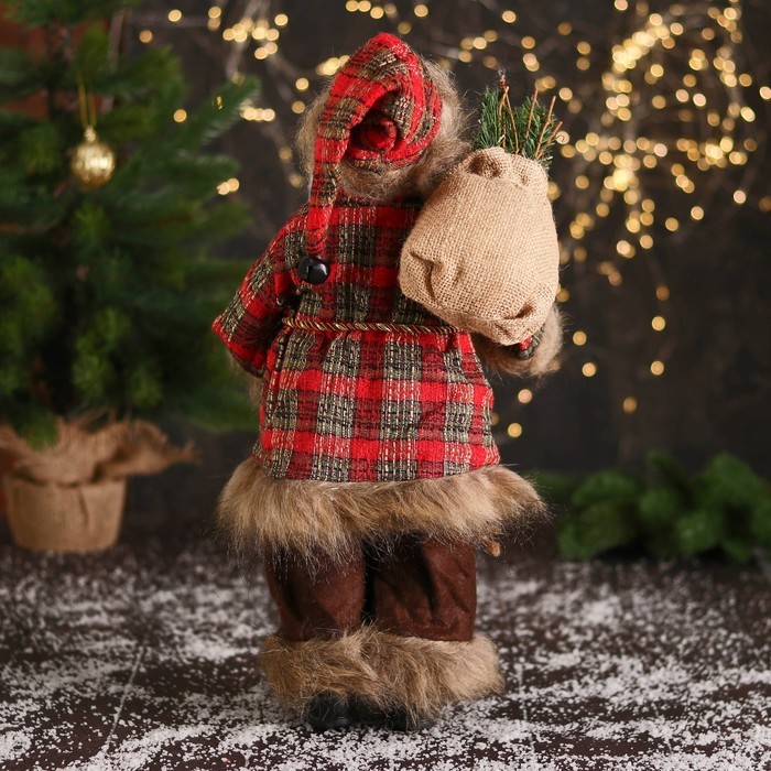 Дед Мороз под ёлку «Зимнее волшебство. В красной клетчатой шубке, с фонариком и веточками», 45 см