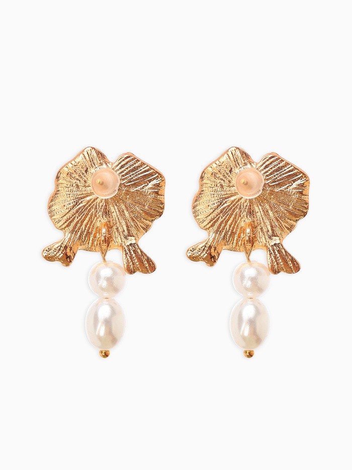 Серьги «Цветок кувшинки», белые в золоте