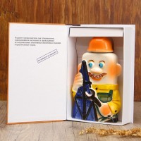 Штоф фарфоровый «Нефтяник. 4 сентября», в упаковке книге