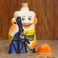 Штоф фарфоровый «Нефтяник. 4 сентября», в упаковке книге