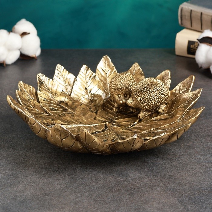 Подставка для мелочей "Пара ежей на тарелке из листьев" золото, 24х24х6,5см