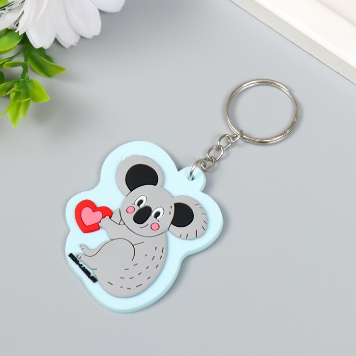 Брелок резина "Румяная коала с сердечком" 5х5,5 см