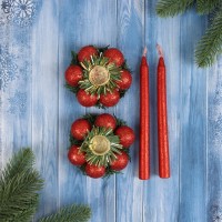 Свеча новогодняя с подсвечником "Шарики" (набор 2 шт) 15 см
