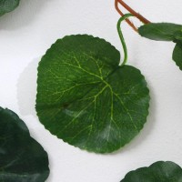 Лиана "Лист волнистый" 250 см (цена за 1 шт, в упаковке 5 шт)