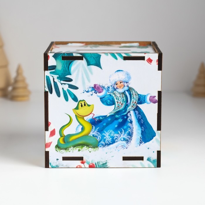 Новогодняя деревянная копилка «Змея. Пусть мечты сбываются», куб, с надписью, 10×10х10 см