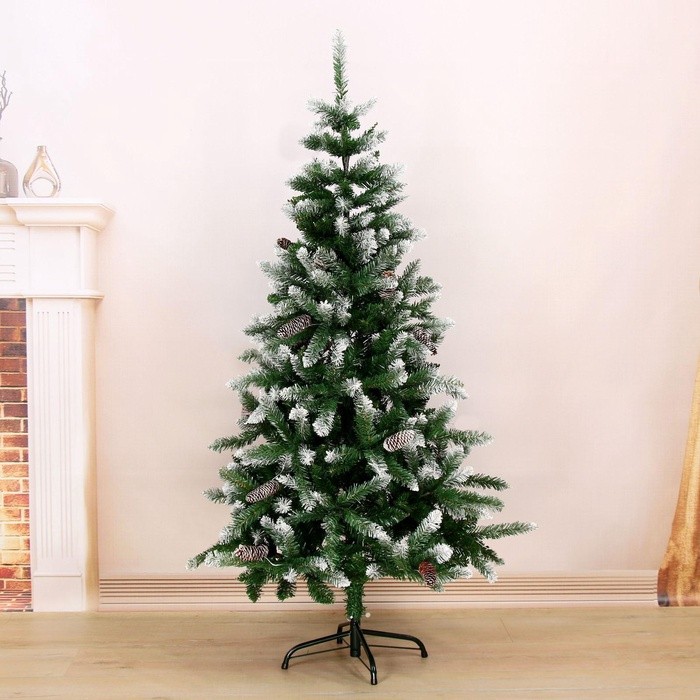 Искусственная ёлка с инеем «Зимнее волшебство. Шик», 150 см, d нижнего яруса 90 см, 448 ПВХ веток шарнирные