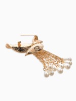 Брошь «Птица с жемчужным хвостом», белая в золоте