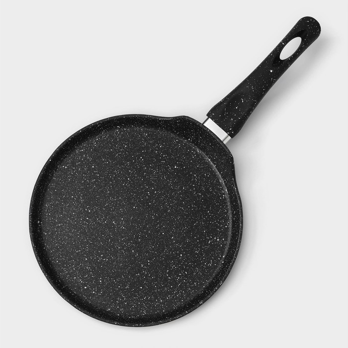 Сковорода блинная Magistro Dark, d=22 см, литой алюминий, ручка soft-touch, антипригарное покрытие, индукция, чёрный