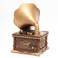 Часы настольные фигурные «Граммофон», дискретный ход, d-7 см, 20×25 см, АА