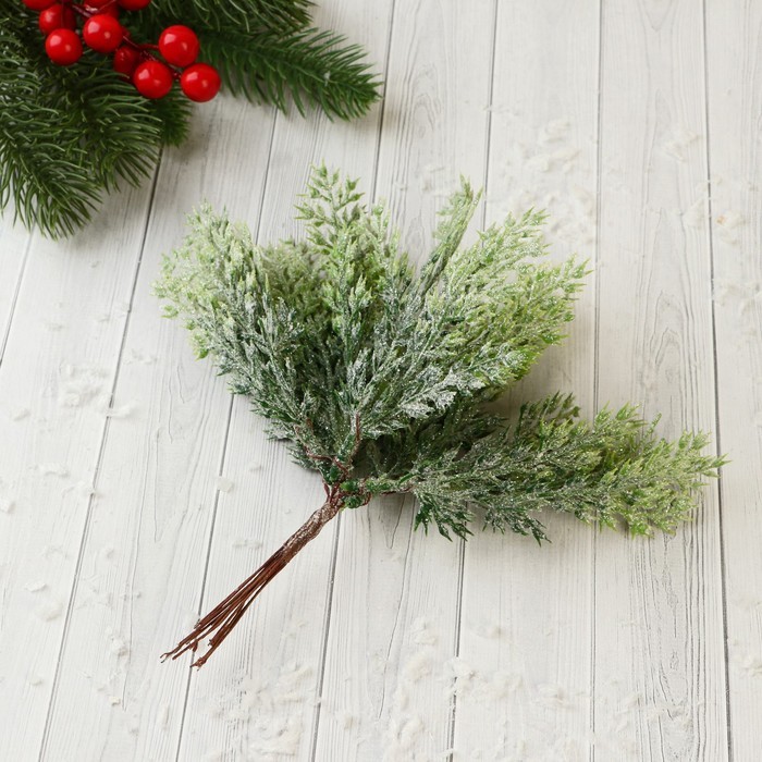 Новогодняя ветка декоративная «Зимнее волшебство. Можжевельник блеск» пластик, 15 см